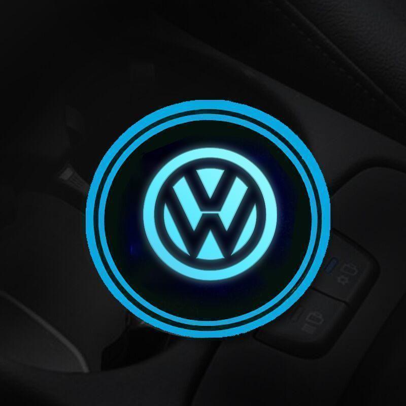 Heißer Sale 🎁50% RABATT 🎁7-farbige LED-Auto-Logo-Becherhalter mit Beleuchtung (1 Paar)