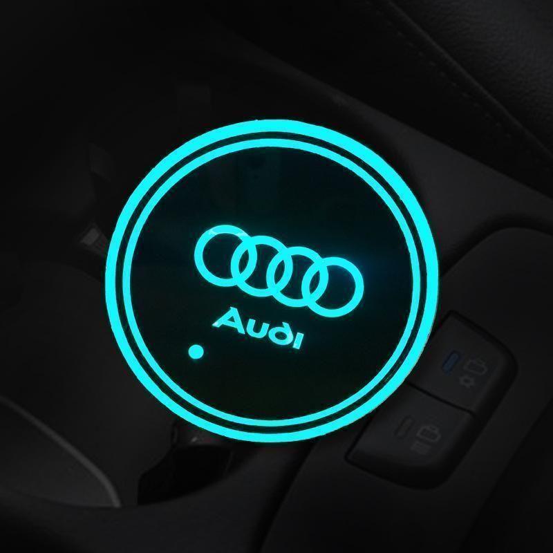 Heißer Sale 🎁50% RABATT 🎁7-farbige LED-Auto-Logo-Becherhalter mit Beleuchtung (1 Paar)