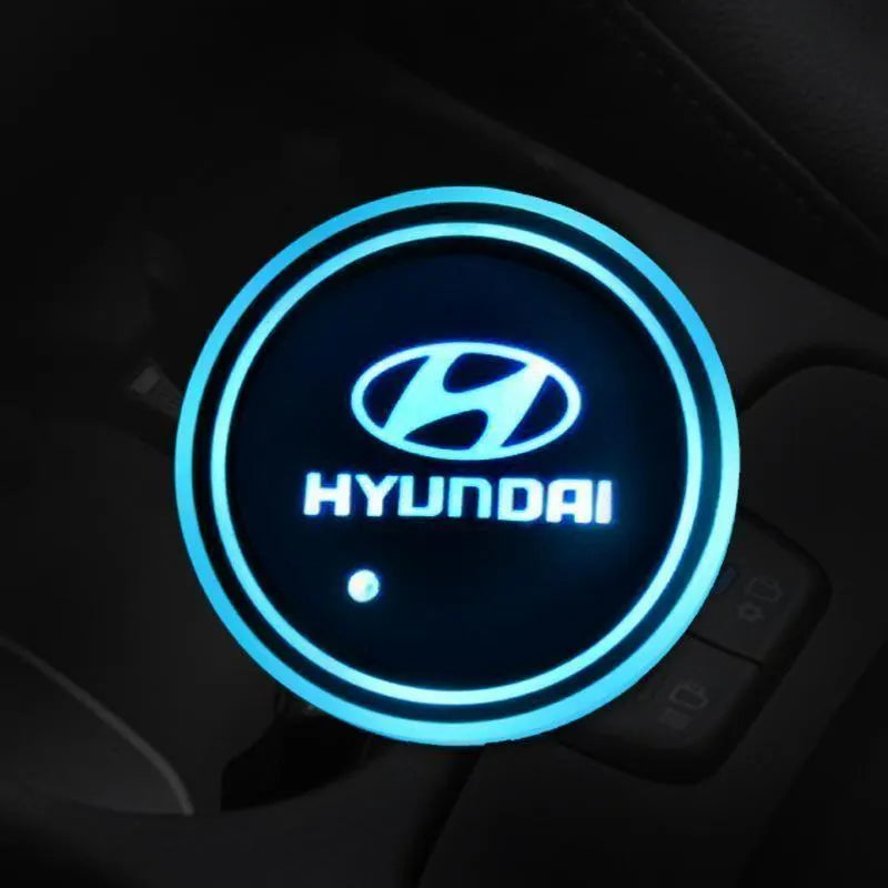 Heißer Sale 🎁50% RABATT 🎁7-farbige LED-Auto-Logo-Becherhalter mit Beleuchtung (1 Paar)