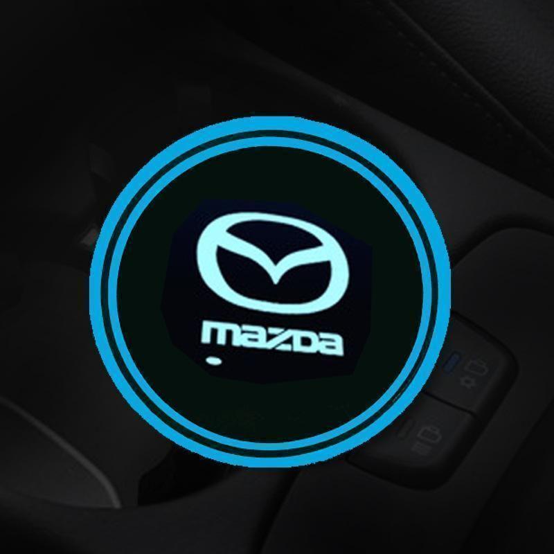 Heißer Sale 🎁50% RABATT 🎁7-farbige LED-Auto-Logo-Becherhalter mit Beleuchtung (1 Paar)
