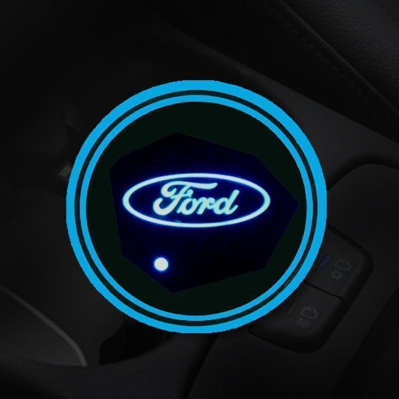 Heißer Sale 🎁50% RABATT 🎁7-farbige LED-Auto-Logo-Becherhalter mit Beleuchtung (1 Paar)