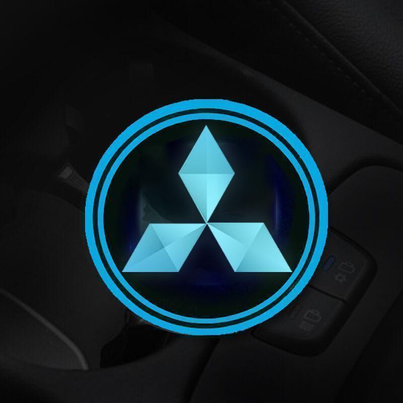 Heißer Sale 🎁50% RABATT 🎁7-farbige LED-Auto-Logo-Becherhalter mit Beleuchtung (1 Paar)