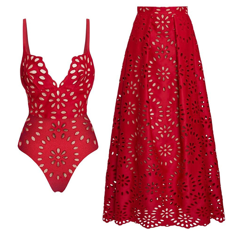 Sexy Badeanzug für Damen mit passendem langen Schwimmrock