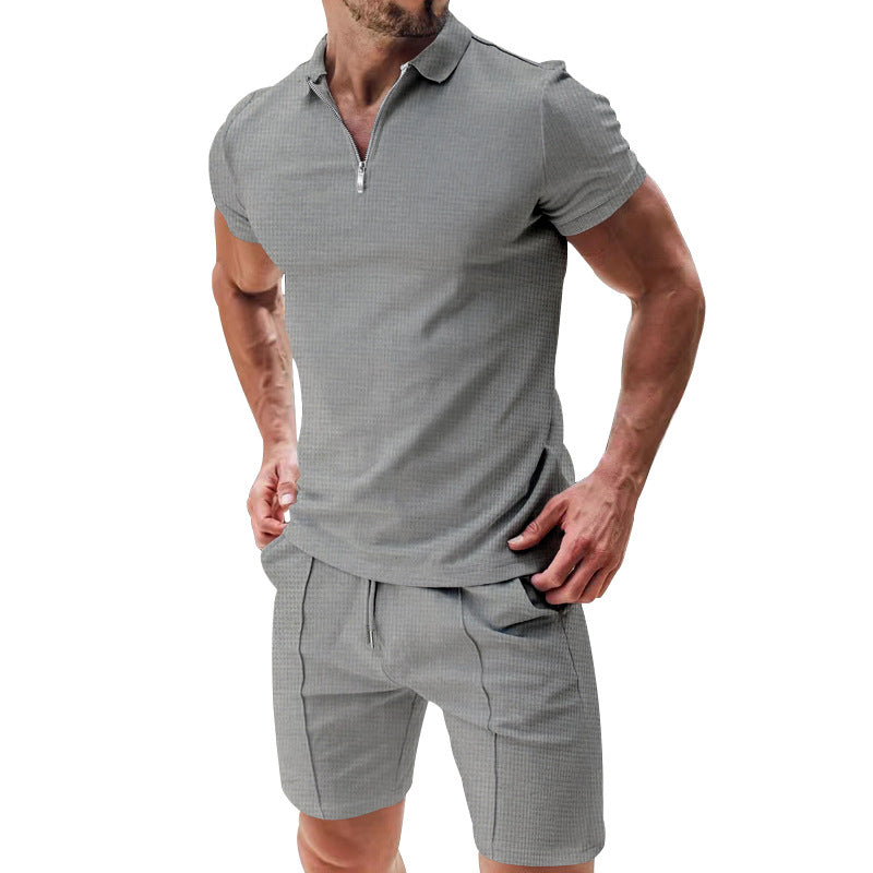Sommerliches Freizeit-Set mit Zip-Neck-Shirt und Shorts