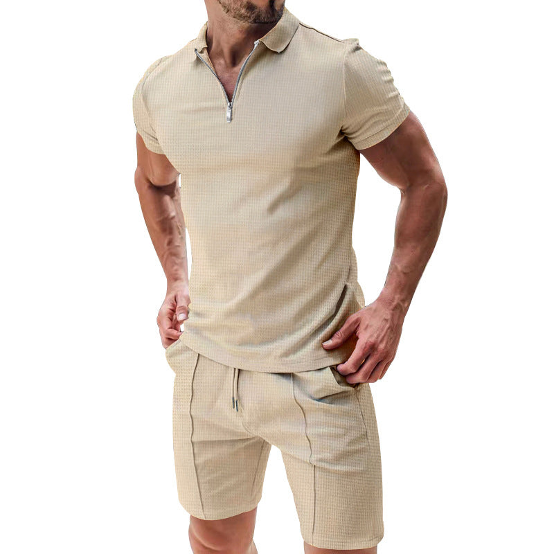 Sommerliches Freizeit-Set mit Zip-Neck-Shirt und Shorts